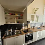 Nad Parseta W Centrum - Prywatne Miejsce Postojowe & Dwa Rowery Apartman *