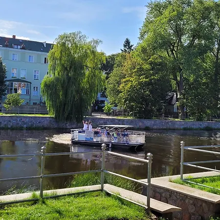 Nad Parseta W Centrum - Prywatne Miejsce Postojowe & Dwa Rowery Apartman