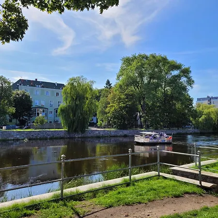 Nad Parseta W Centrum - Prywatne Miejsce Postojowe & Dwa Rowery Apartman